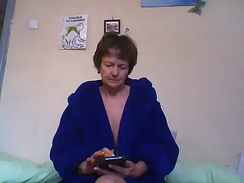 Snapshot of JesykaLove566 chatting on April 19, 9:43 am JesykaLove566 online show from April 19, 9:43 am