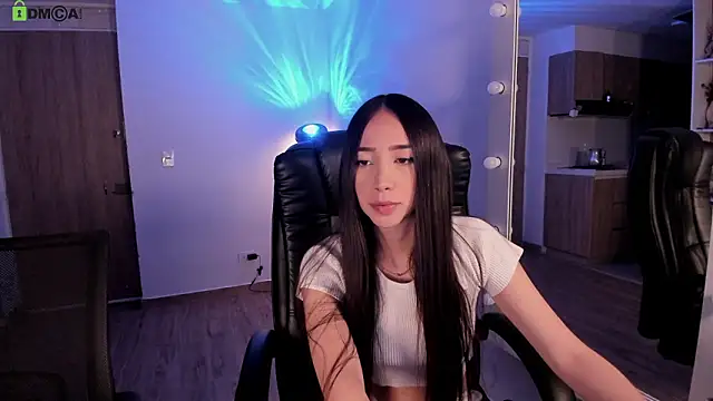 Mikeyvioleta  online show from February 6, 4:52 am