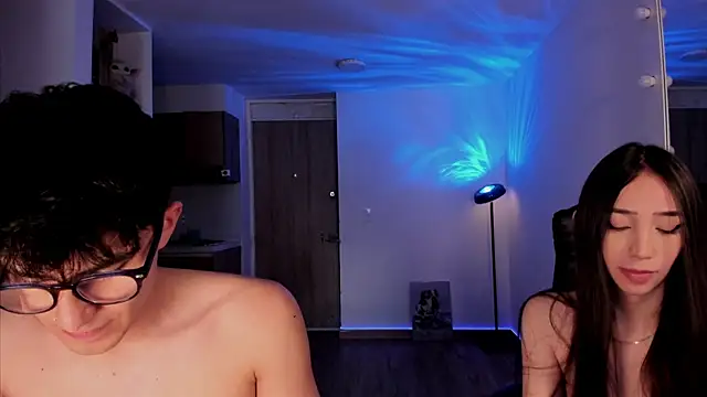 Mikeyvioleta  online show from January 10, 8:26 pm