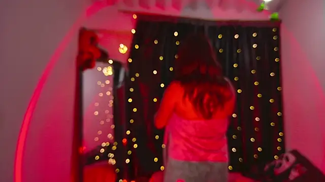 Snapshot of Rhosynn chatting on October 31, 11:33 pm Rhosynn online show from October 31, 11:33 pm