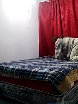 Snapshot of Rhosynn chatting on December 3, 2:45 am Rhosynn online show from December 3, 2:45 am