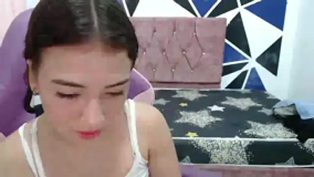 scarleth18 online show from October 31, 2:41 am