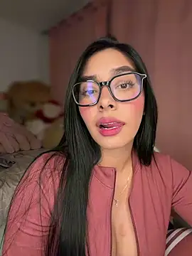 MiaSofia   online show from June 7, 2:39 am