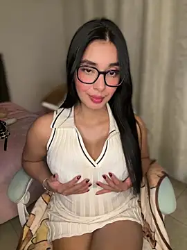 Snapshot of MiaSofia__ chatting on February 27, 4:45 am MiaSofia online show from February 27, 4:45 am