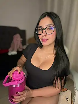 MiaSofia   online show from May 4, 5:55 am