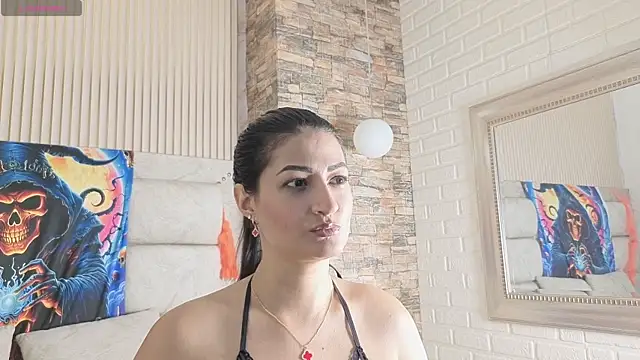 Snapshot of MarScarlett chatting on October 22, 11:42 am MarScarlett online show from October 22, 11:42 am