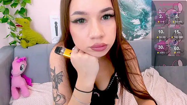 Snapshot of Amina_XDoll chatting on November 11, 8:20 am Amina XDoll online show from November 11, 8:20 am