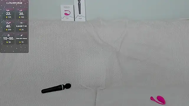 Snapshot of Amina_XDoll chatting on December 15, 2:28 am Amina XDoll online show from December 15, 2:28 am