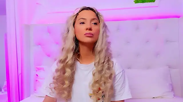 AriannaSins online show from March 24, 1:22 pm