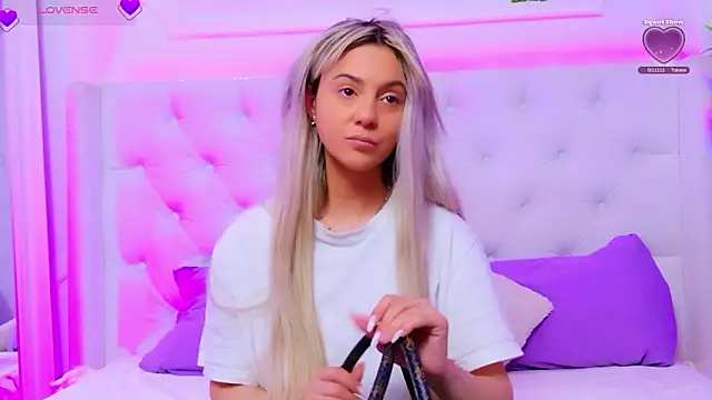 AriannaSins online show from March 19, 2:17 pm