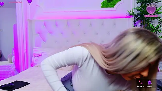 AriannaSins online show from March 5, 1:30 pm