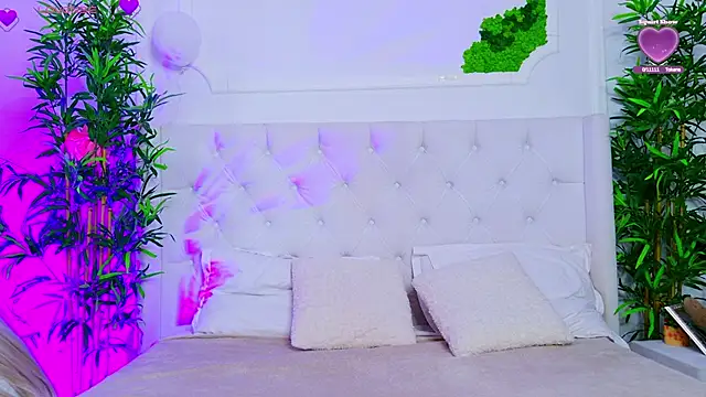 Snapshot of AriannaSins chatting on October 17, 12:18 pm AriannaSins online show from October 17, 12:18 pm