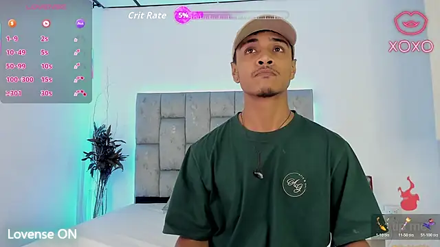 Snapshot of SweetAndSinful chatting on November 28, 4:45 am SweetAndSinful online show from November 28, 4:45 am