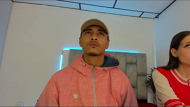 SweetAndSinful online show from December 4, 3:49 am