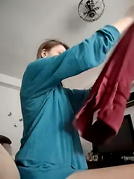 Snapshot of SandyCassie chatting on January 8, 8:09 am SandyCassie online show from January 8, 8:09 am