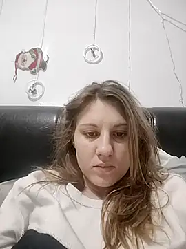 Snapshot of SandyCassie chatting on November 28, 5:51 am SandyCassie online show from November 28, 5:51 am