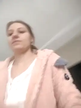 Snapshot of SandyCassie chatting on November 21, 8:13 am SandyCassie online show from November 21, 8:13 am