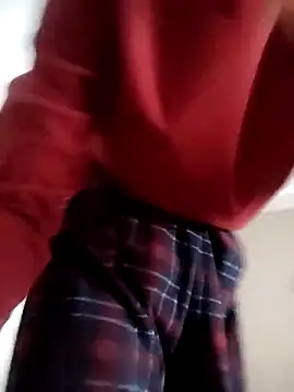 Snapshot of SandyCassie chatting on February 6, 7:26 am SandyCassie online show from February 6, 7:26 am