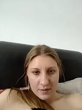 SandyCassie online show from May 12, 11:38 am