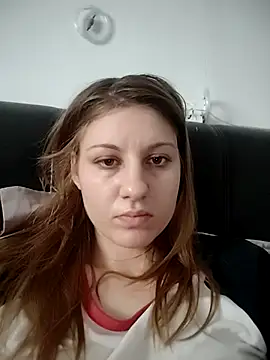 Snapshot of SandyCassie chatting on December 4, 7:29 am SandyCassie online show from December 4, 7:29 am