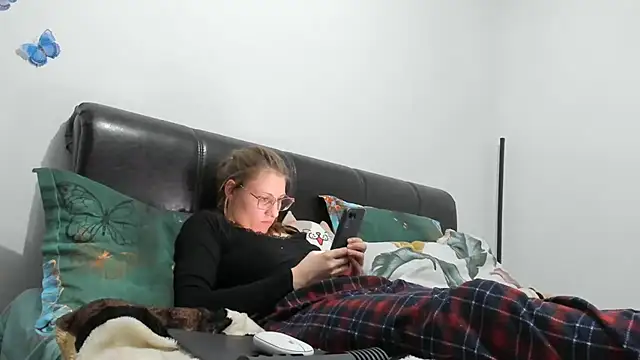 SandyCassie online show from March 27, 8:54 pm