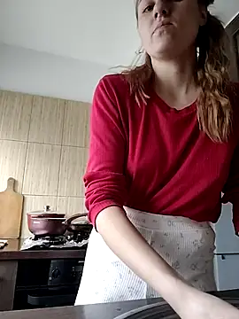 Snapshot of SandyCassie chatting on December 14, 7:36 am SandyCassie online show from December 14, 7:36 am