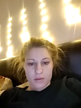 Snapshot of SandyCassie chatting on January 15, 2:26 am SandyCassie online show from January 15, 2:26 am