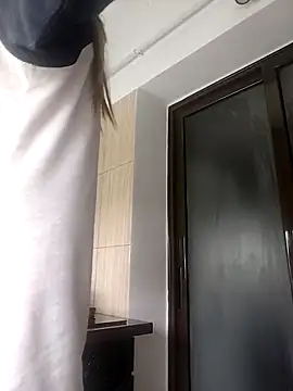 SandyCassie online show from May 10, 5:44 am