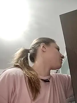 Snapshot of SandyCassie chatting on November 13, 6:50 am SandyCassie online show from November 13, 6:50 am