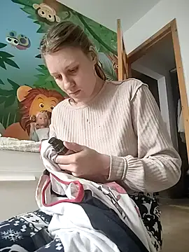 Snapshot of SandyCassie chatting on October 16, 10:12 am SandyCassie online show from October 16, 10:12 am