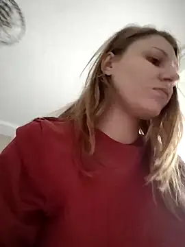 Snapshot of SandyCassie chatting on November 5, 7:33 am SandyCassie online show from November 5, 7:33 am