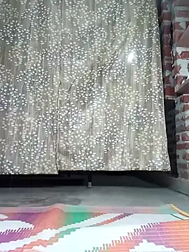 Rajni chauhan online show from December 3, 4:39 pm