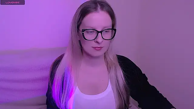 AllaLeomz online show from November 6, 7:56 am