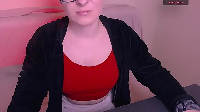 AllaLeomz online show from December 5, 8:24 am