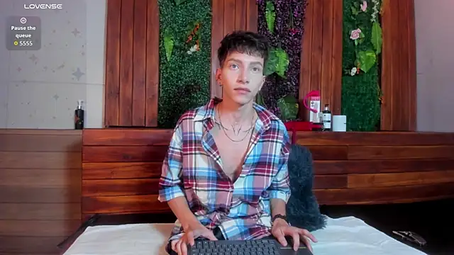 Tiam muller online show from December 21, 3:41 am