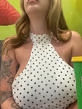 Amiraxevans online show from June 27, 5:35 am