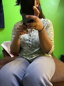 darkdoll007 online show from March 7, 9:05 am