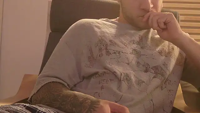 KevinWolf777 online show from March 16, 3:14 am