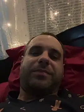 AndyLynn online show from December 3, 7:13 pm