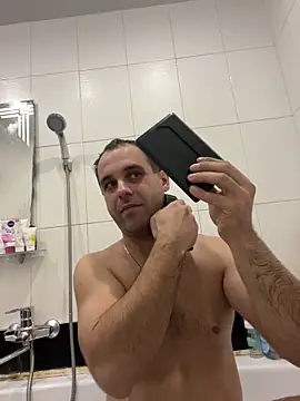 AndyLynn online show from November 15, 7:40 pm