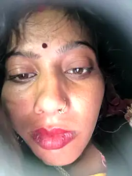 Snapshot of Ragni_bhargav chatting on February 10, 12:53 am Ragni bhargav online show from February 10, 12:53 am