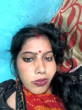 Snapshot of Ragni_bhargav chatting on February 17, 9:06 am Ragni bhargav online show from February 17, 9:06 am