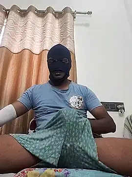 Snapshot of Mysterious_Prince chatting on November 14, 7:45 am Mysterious Prince online show from November 14, 7:45 am