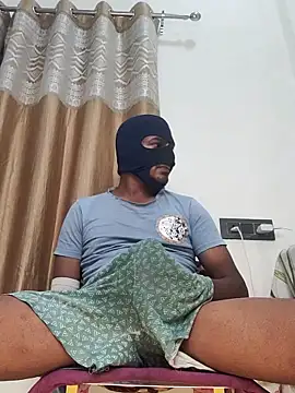 Snapshot of Mysterious_Prince chatting on November 25, 5:35 pm Mysterious Prince online show from November 25, 5:35 pm