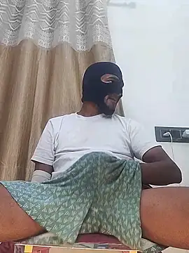 Snapshot of Mysterious_Prince chatting on December 5, 8:50 pm Mysterious Prince online show from December 5, 8:50 pm