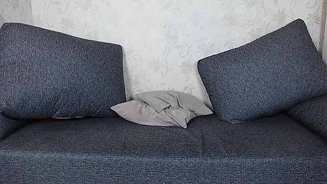 evaa here  online show from March 30, 7:10 am