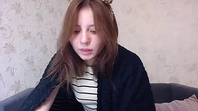 evaa here  online show from November 3, 7:57 am