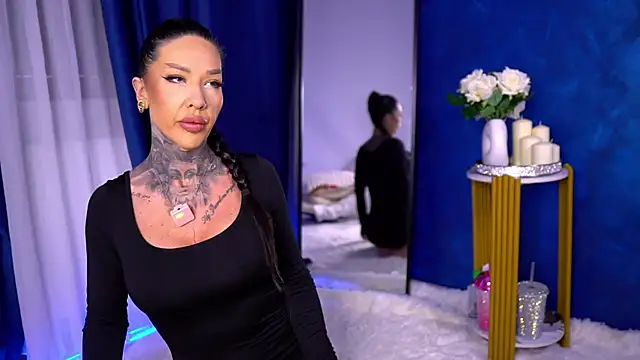 ScarletNoir online show from April 2, 5:14 am