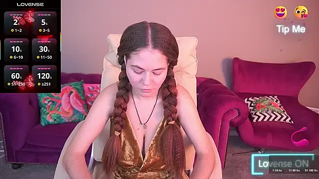 Snapshot of QueenEvieX chatting on November 5, 2:31 pm QueenEvieX online show from November 5, 2:31 pm