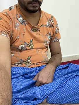 Handsome8677 online show from April 2, 10:49 pm